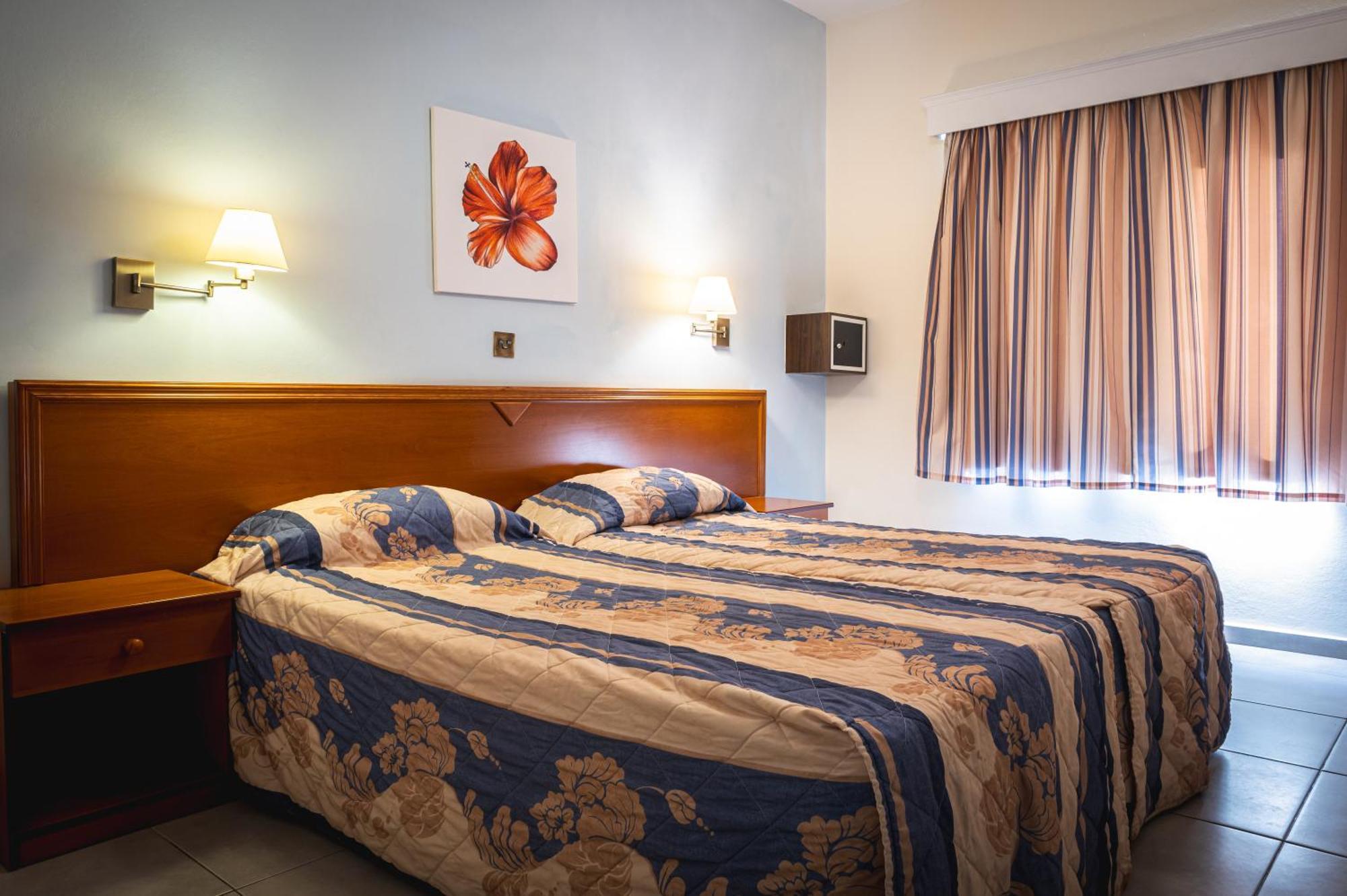Aparthotel Kefalos Damon Paphos