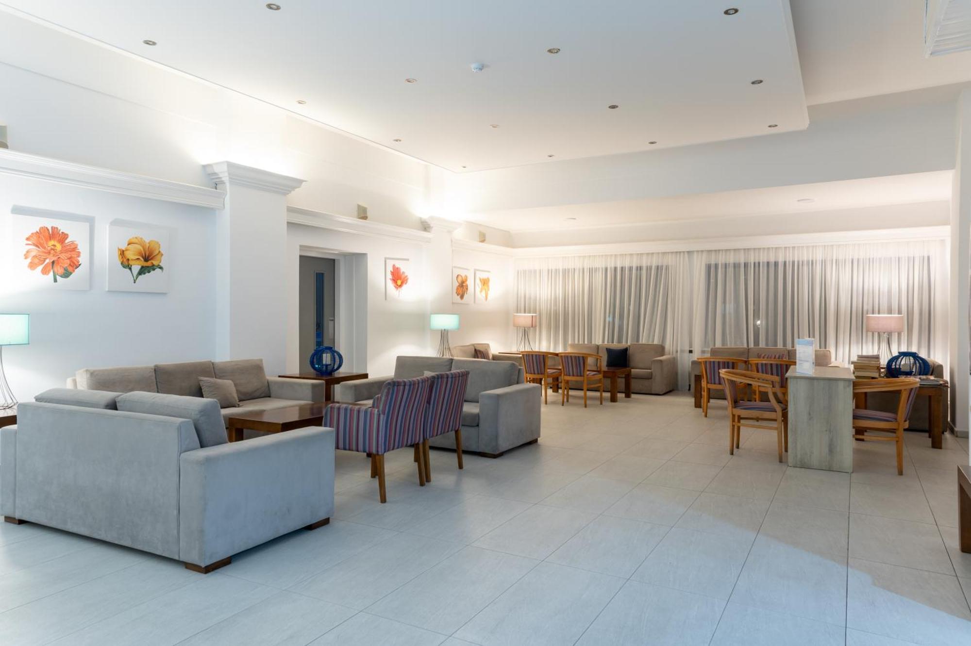 Kefalos Damon Aparthotel Paphos